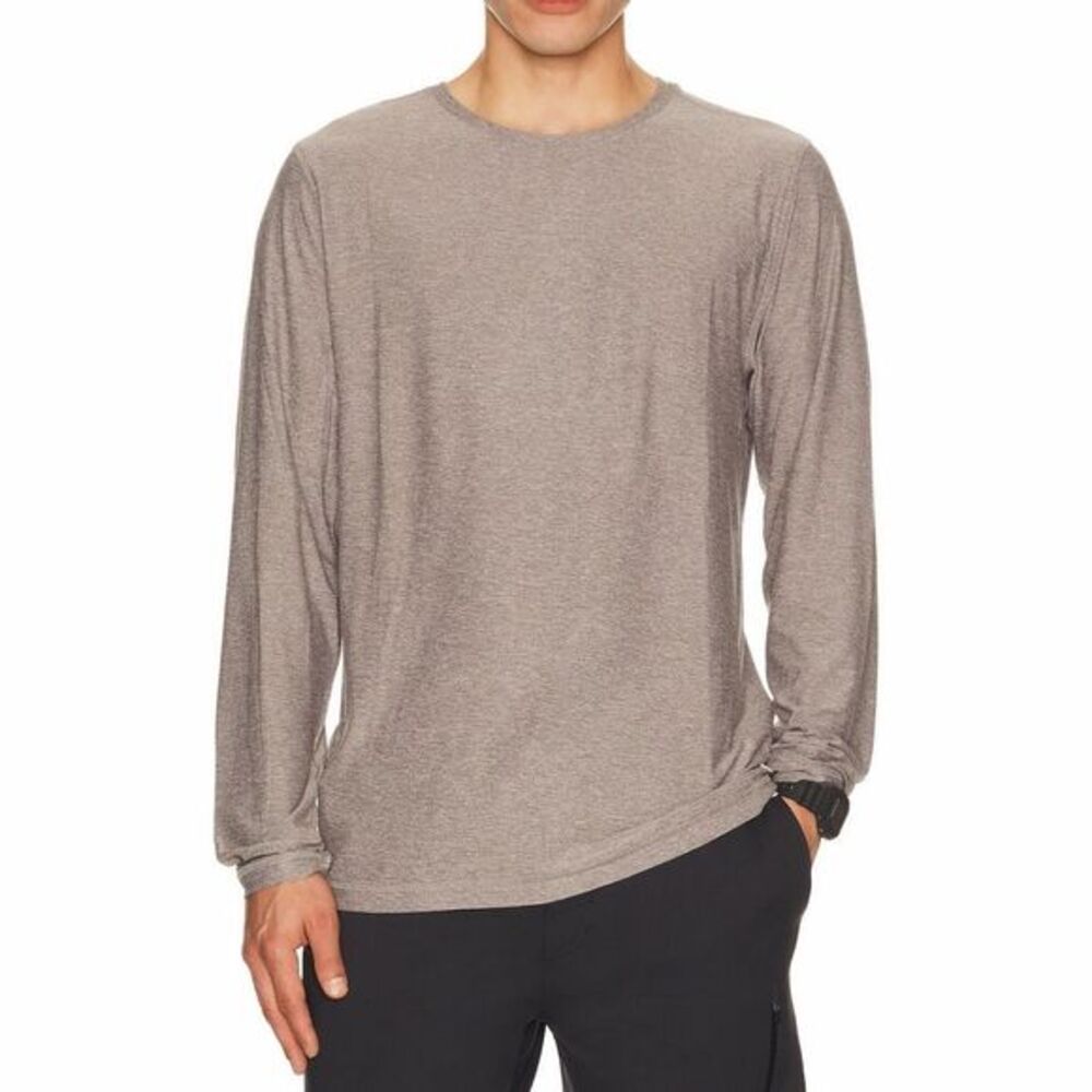Vuori Men’s Strato Tech Long Sleeve T-Shirt in Heather Grey